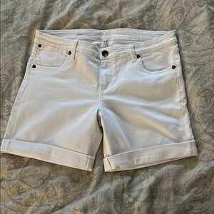 Kut from the Kloth White Bermuda Shorts Relaxed Fit